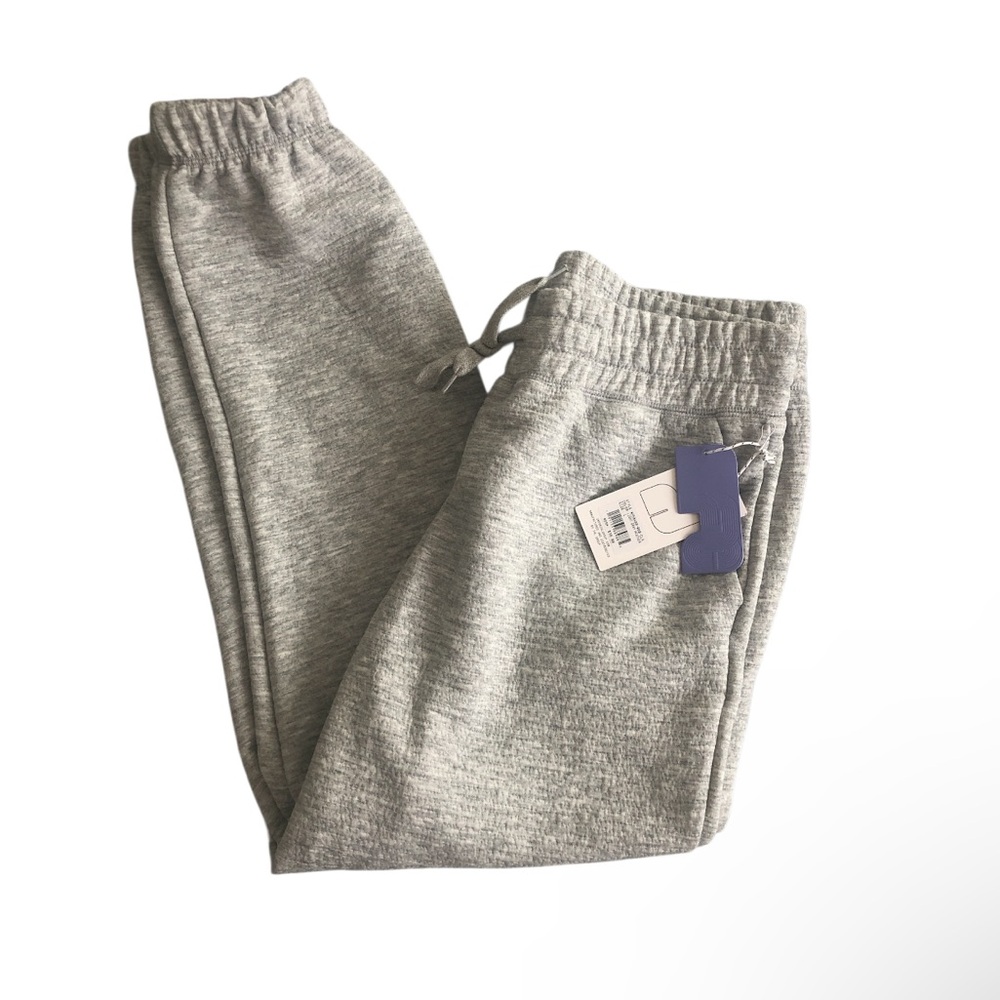 NWT Textured Heather Gray Jogger Sweatpants with Drawstring Waist